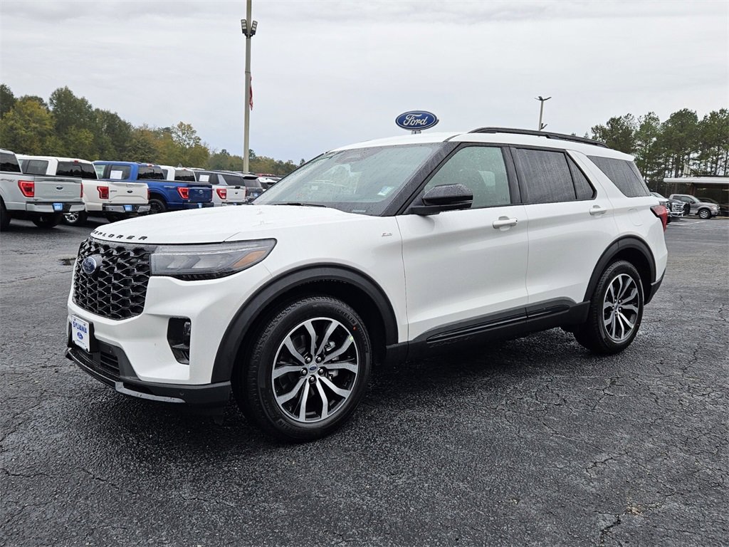 New 2026 Ford Explorer ST-Line w/ Premium Package image 3