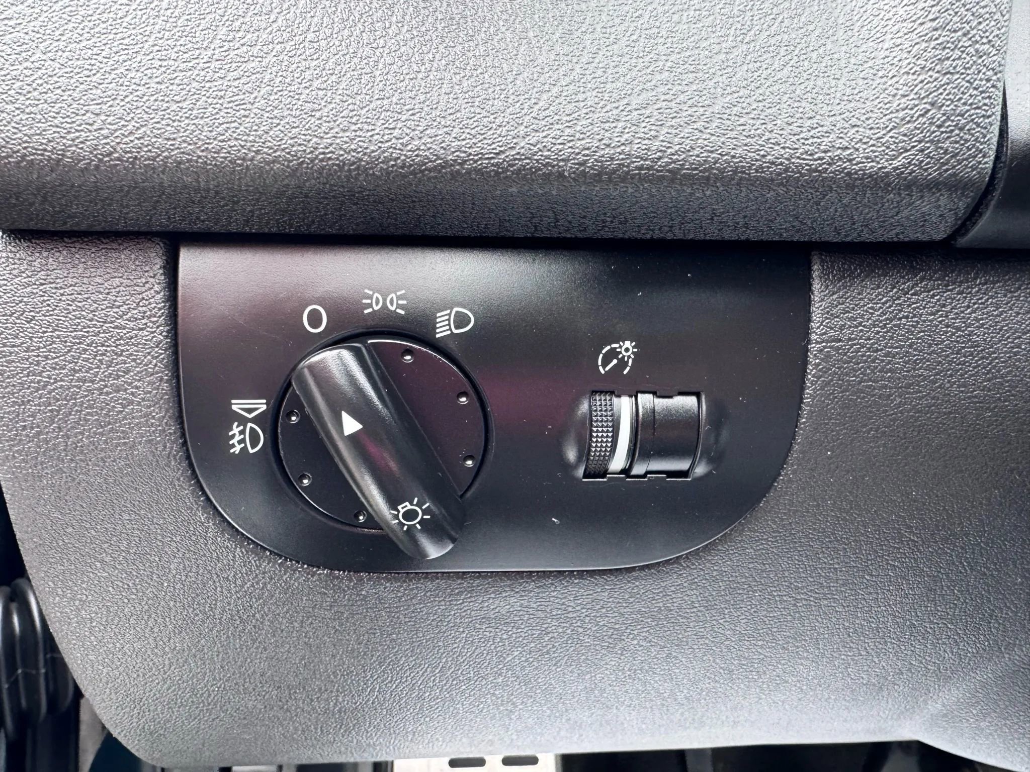 Used 2005 Audi TT 1.8T image 20