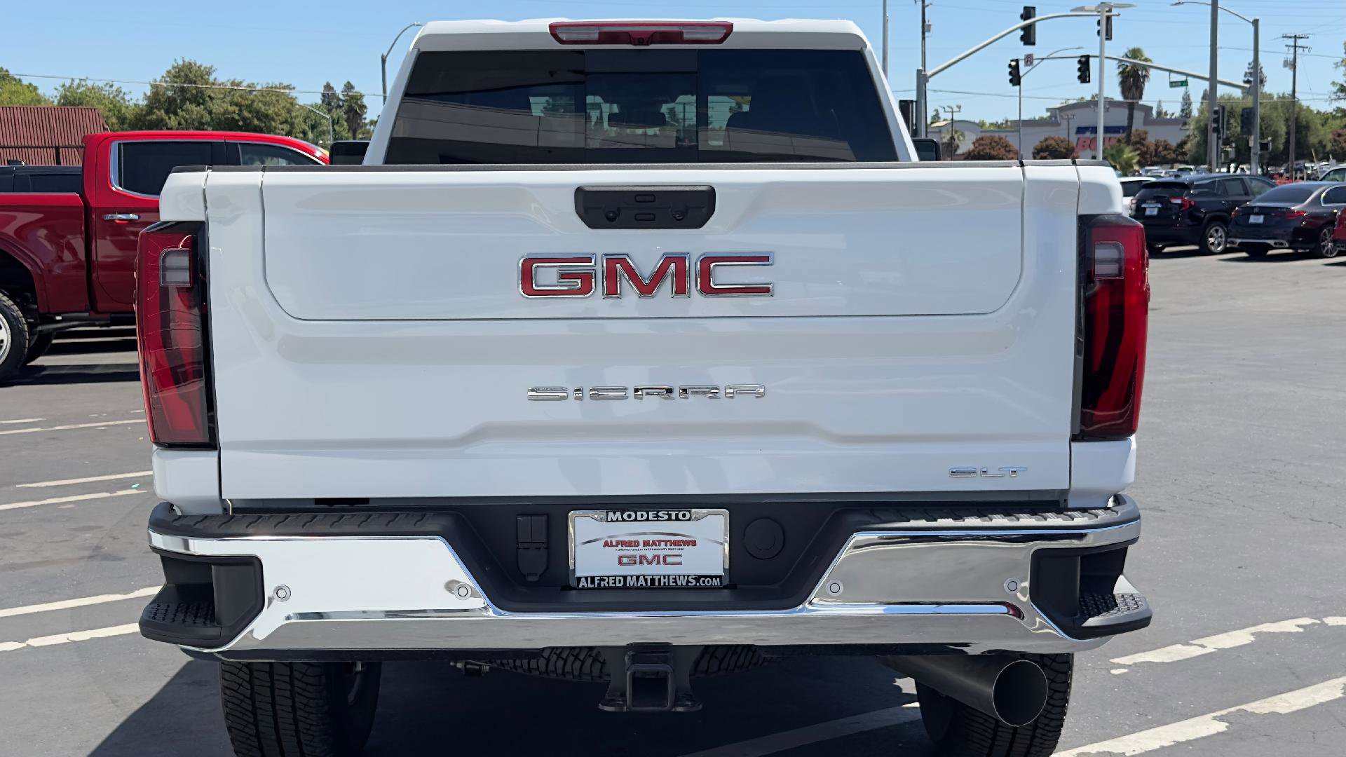 New 2025 GMC Sierra 3500 SLT w/ SLT Premium Package image 8