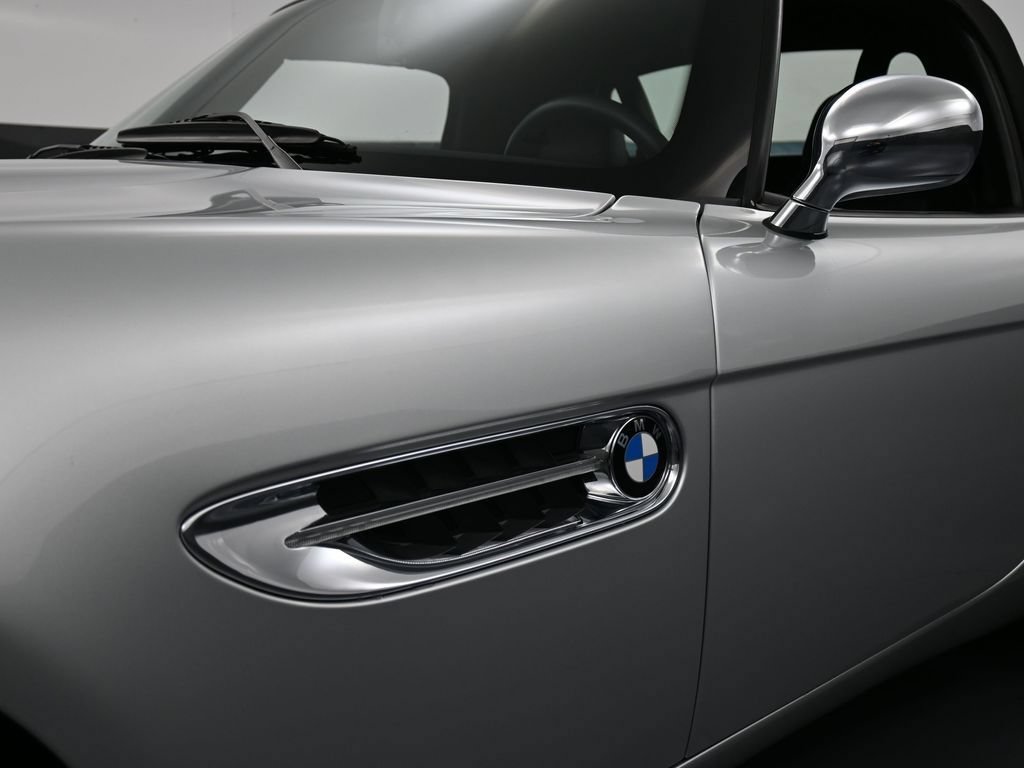 Used 2001 BMW Z8 RWD image 14