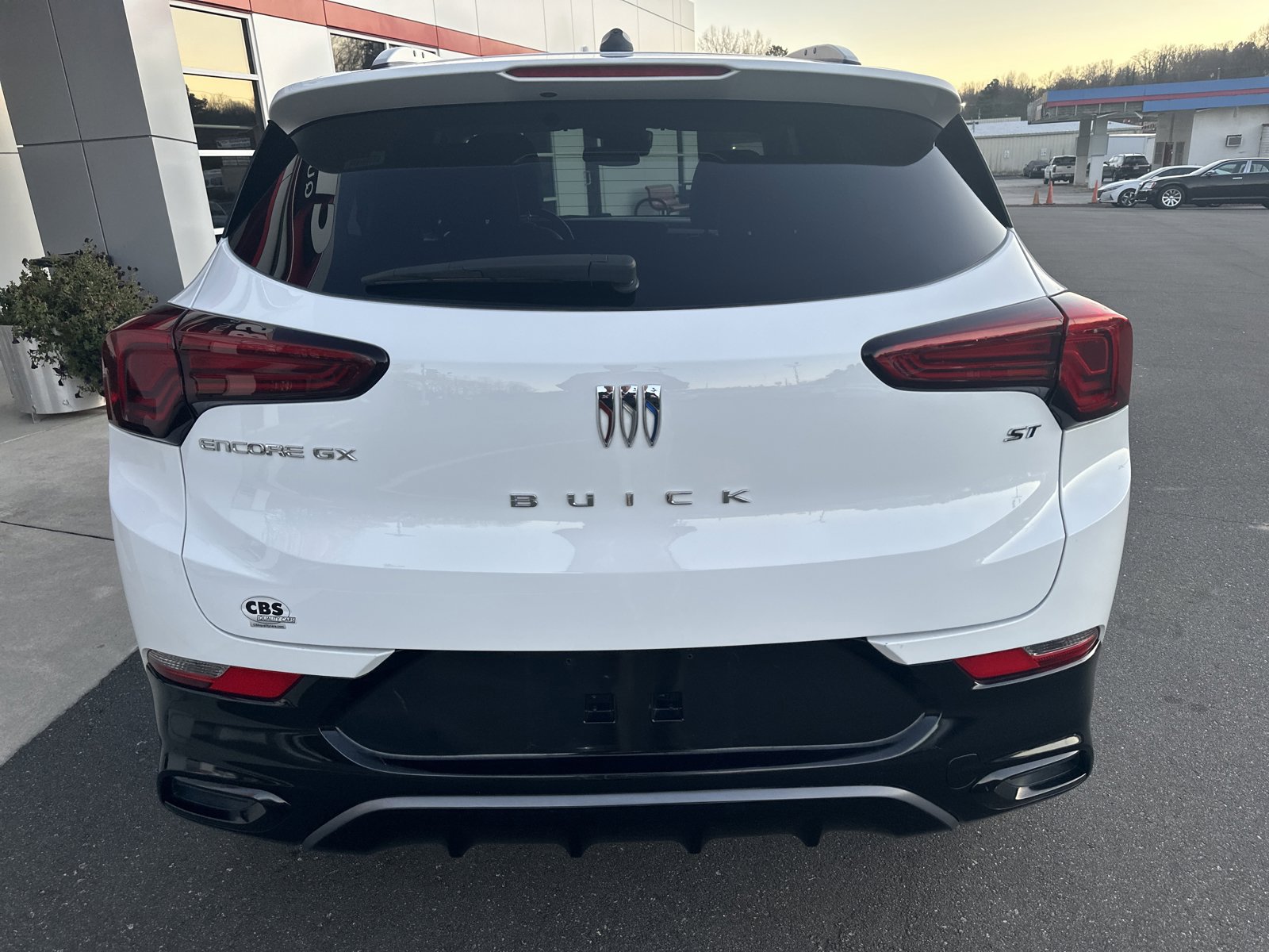 Used 2024 Buick Encore GX Sport Touring w/ Comfort Package image 7