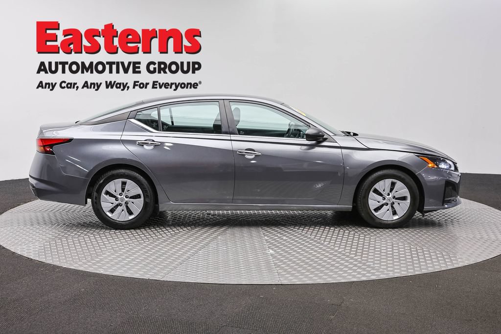 Used 2024 Nissan Altima 2.5 S FWD image 4