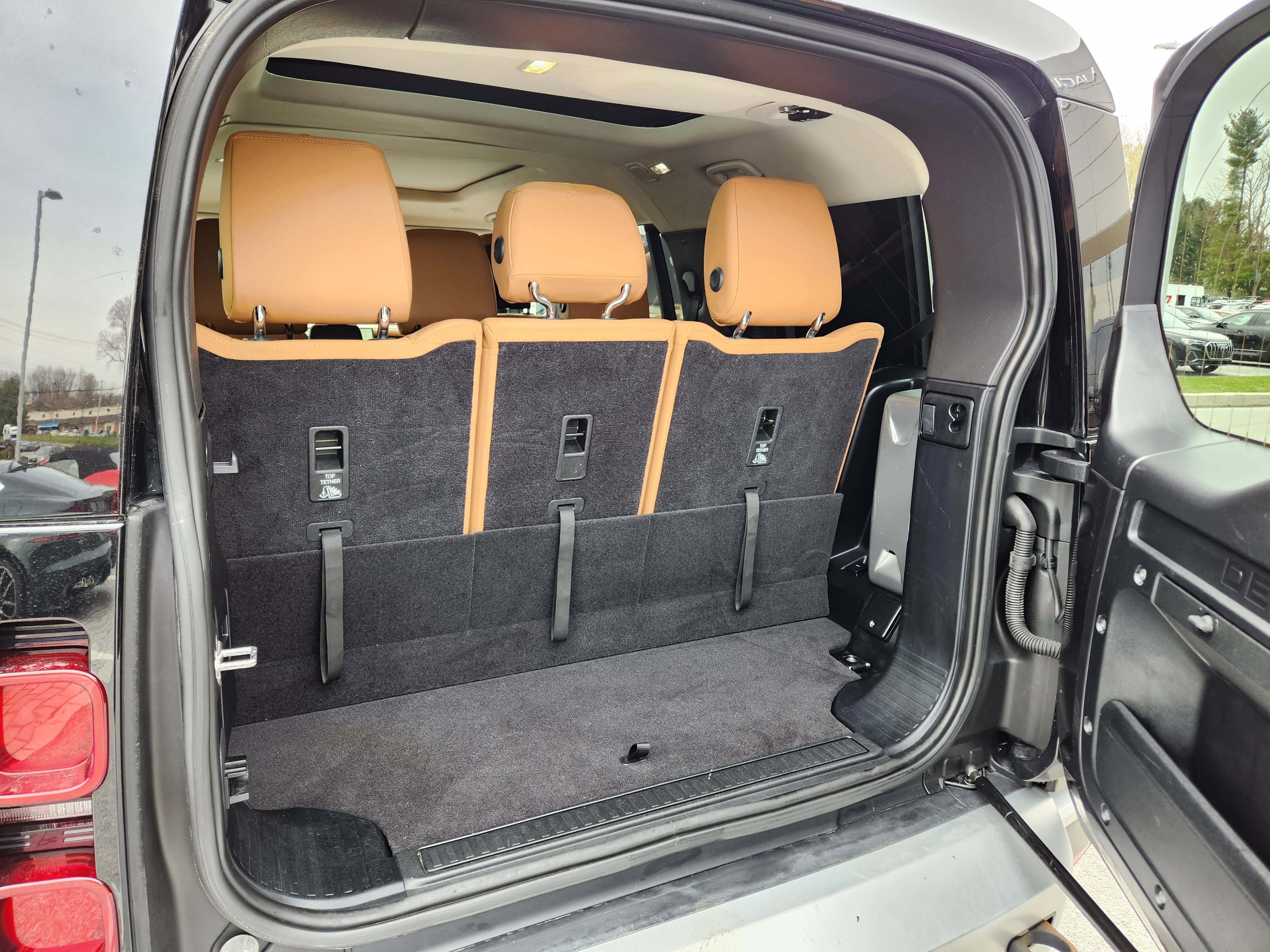 Used 2023 Land Rover Defender 130 First Edition AWD/4WD image 8