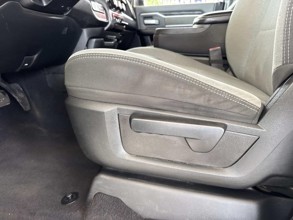 Used 2021 RAM 3500 Big Horn AWD/4WD image 18