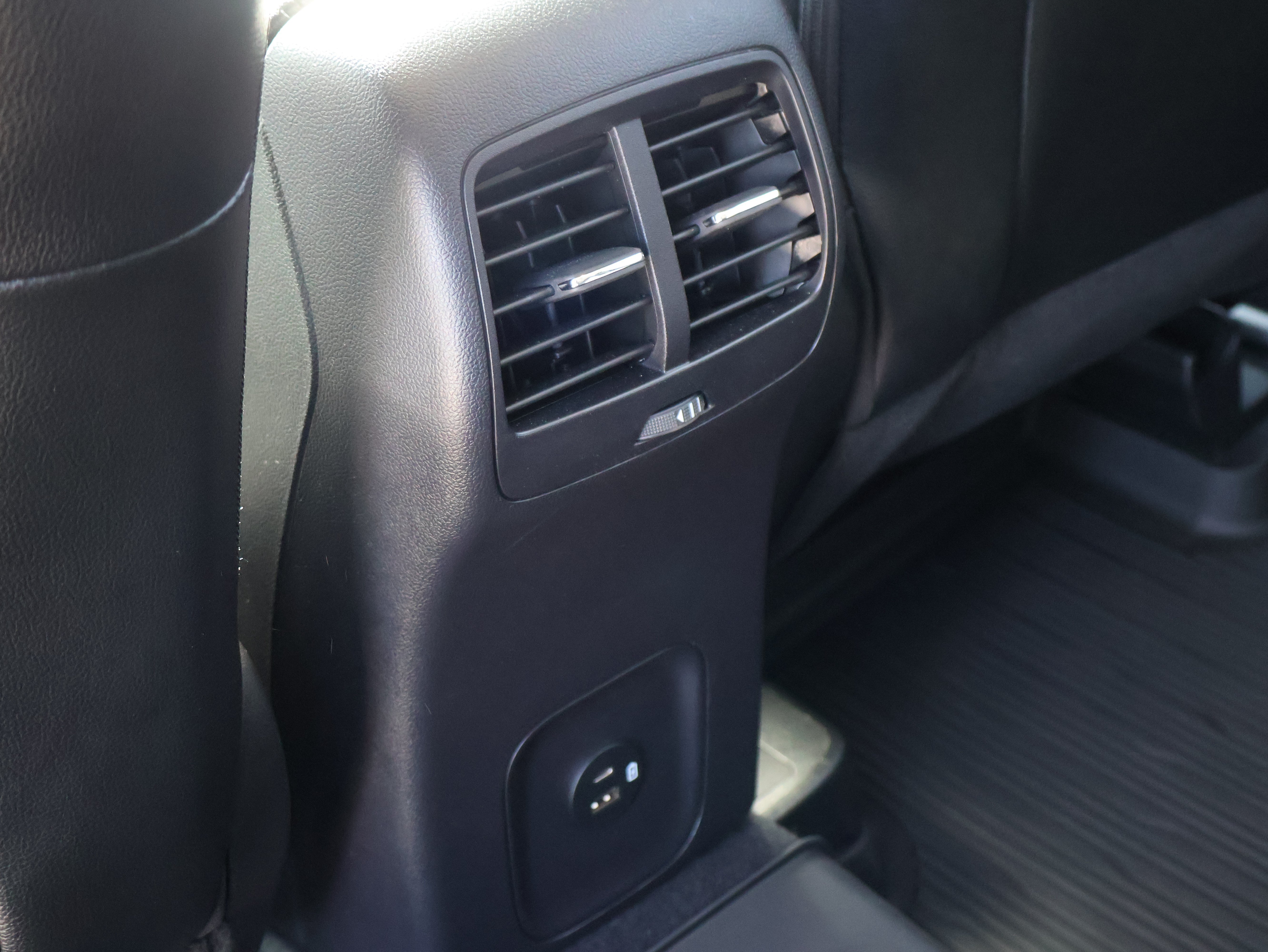 Used 2022 Ford Escape SEL AWD/4WD image 18