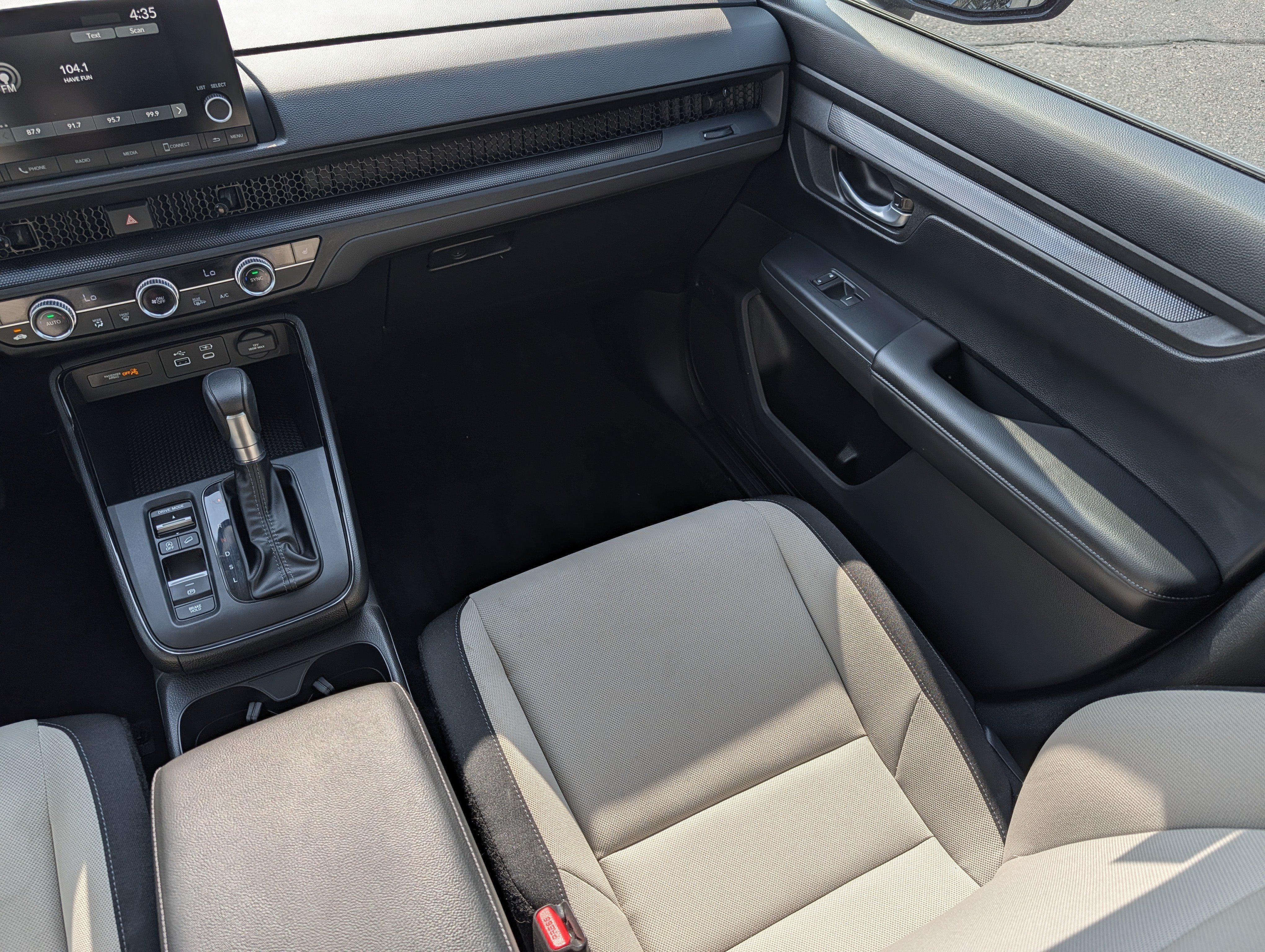 Used 2024 Honda CR-V EX image 11