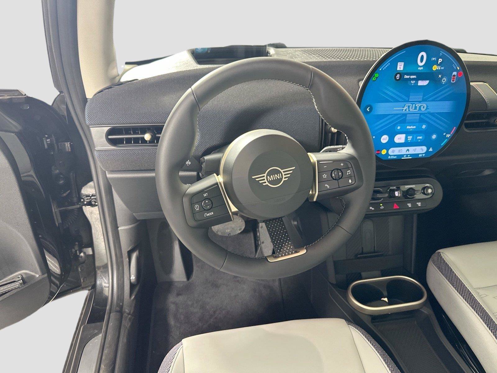 Used 2025 MINI Cooper S FWD image 17