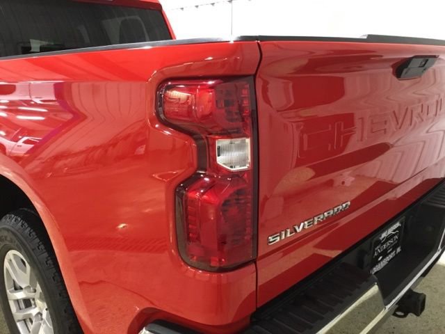 Used 2022 Chevrolet Silverado 1500 LT w/ Z71 Off-Road Package image 17