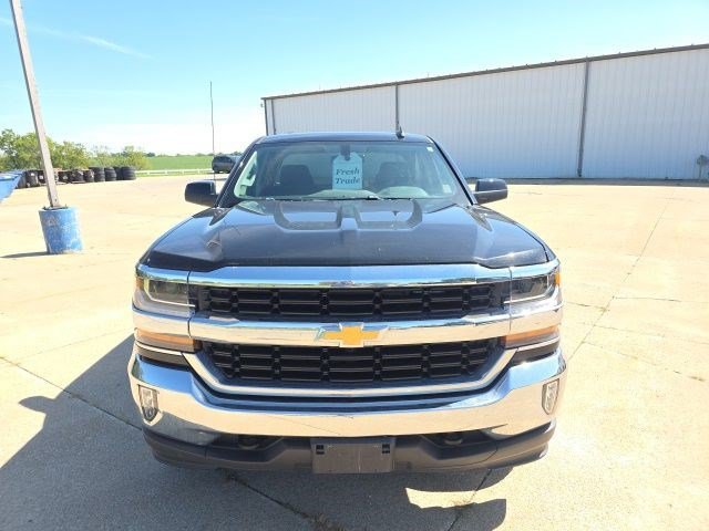 Used 2019 Chevrolet Silverado 1500 LT w/ All Star Edition AWD/4WD image 2