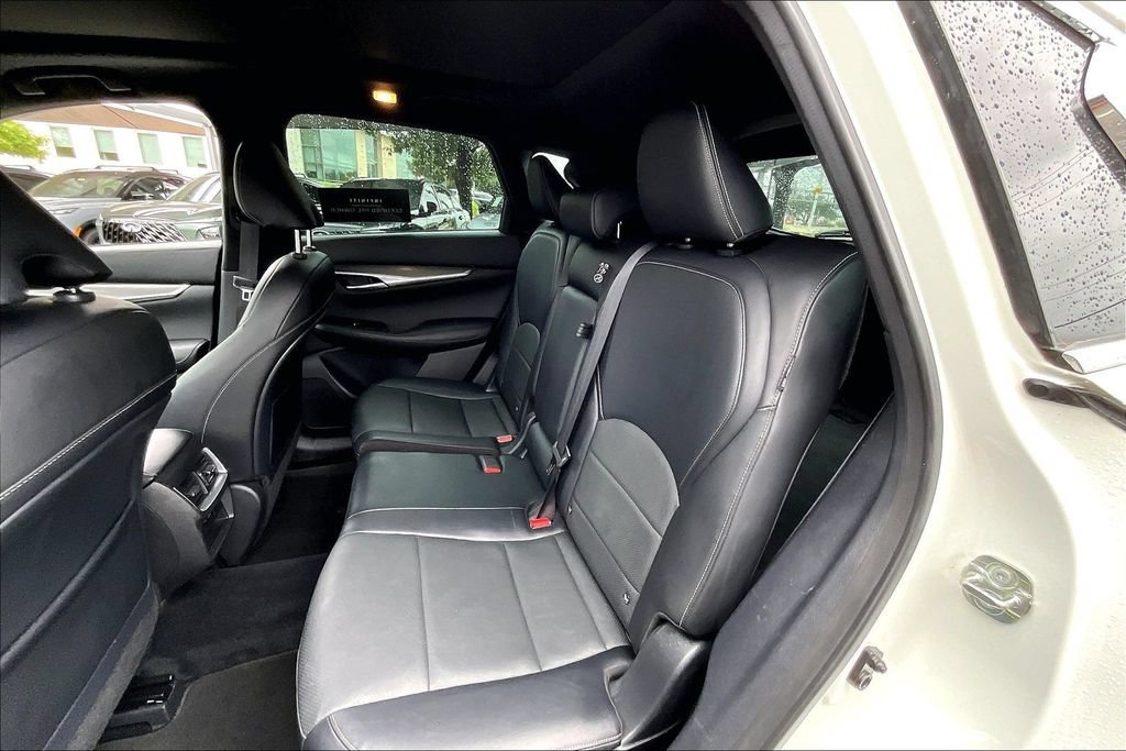 Used 2022 INFINITI QX50 Luxe w/ Appearance Package FWD image 37