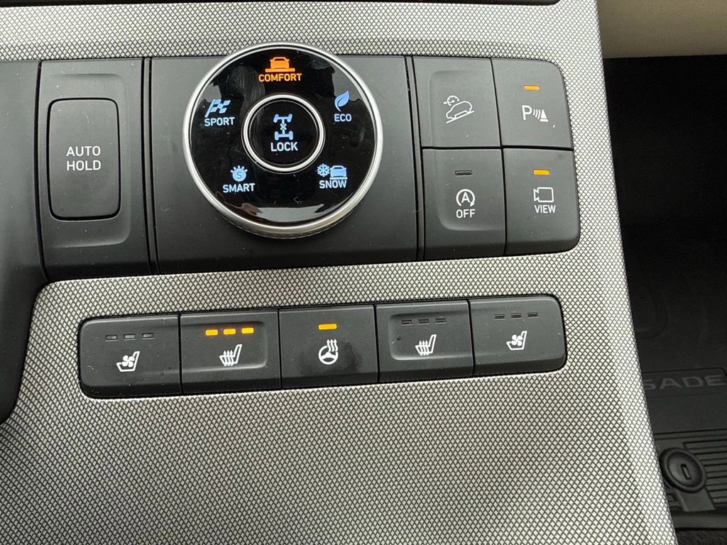 Used 2021 Hyundai Palisade Calligraphy w/ Winter Package image 35