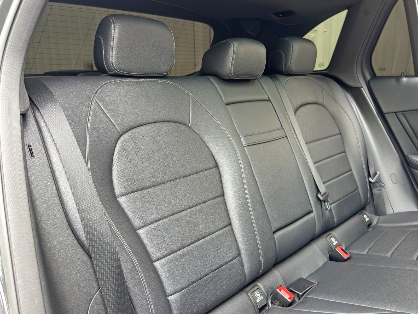 Used 2021 Mercedes-Benz GLC 300 w/ AMG Line image 34