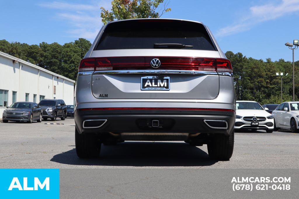 Used 2025 Volkswagen Atlas SE image 7