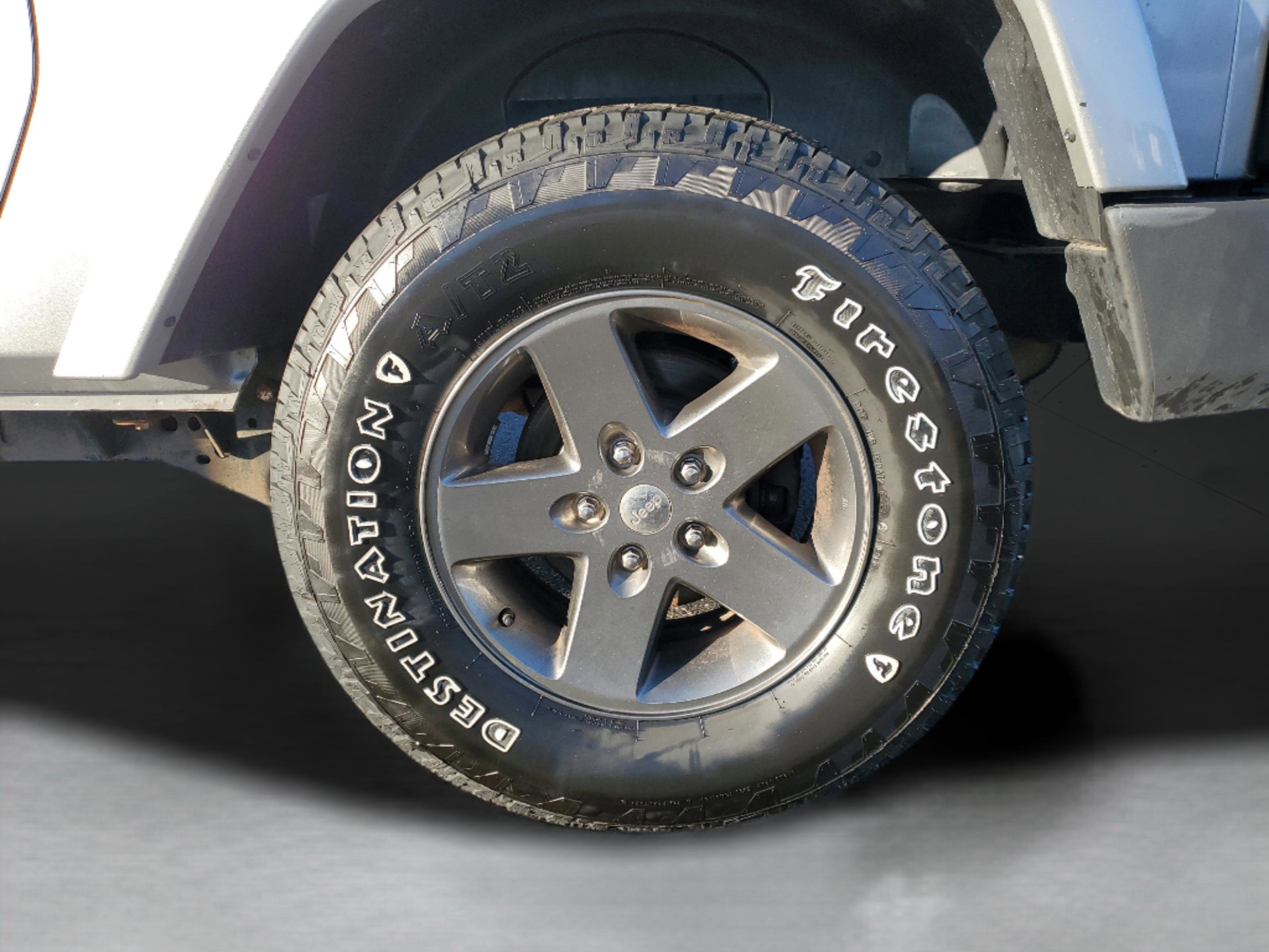 Used 2015 Jeep Wrangler Freedom Edition image 8