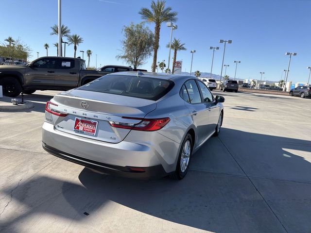 Used 2025 Toyota Camry LE FWD image 5