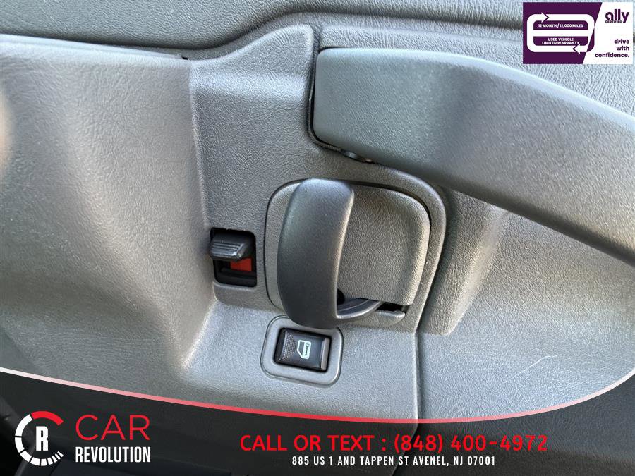 Used 2020 Chevrolet Express 3500 LS image 30