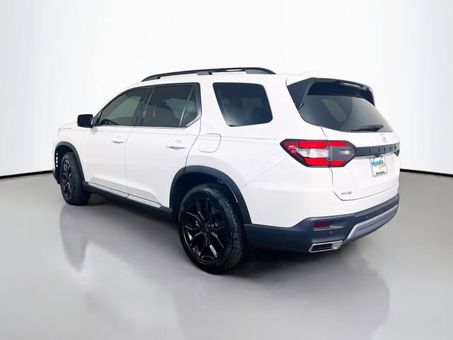 Used 2025 Honda Pilot Touring image 7