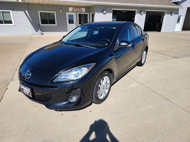 Used 2013 MAZDA MAZDA3 i Grand Touring w/ Tech Pkg FWD image 1