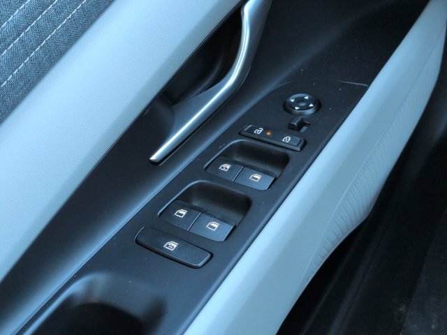 New 2026 Hyundai Elantra SEL Sport FWD image 23