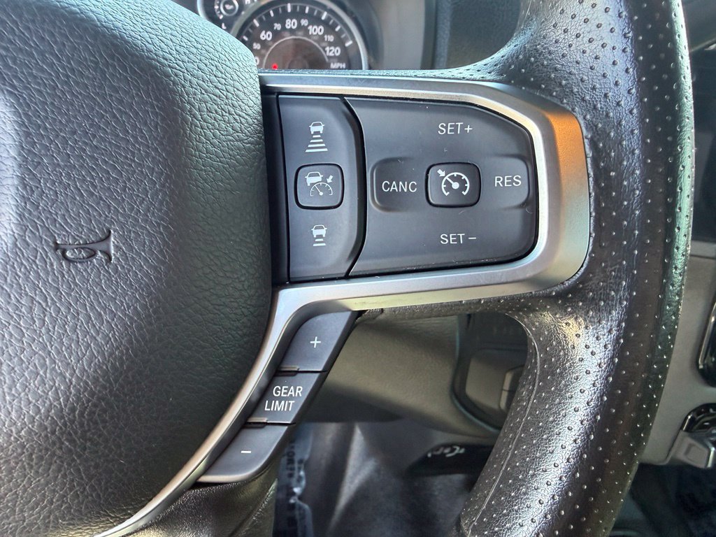 Used 2025 RAM 5500 Tradesman w/ Chrome Appearance Group AWD/4WD image 11