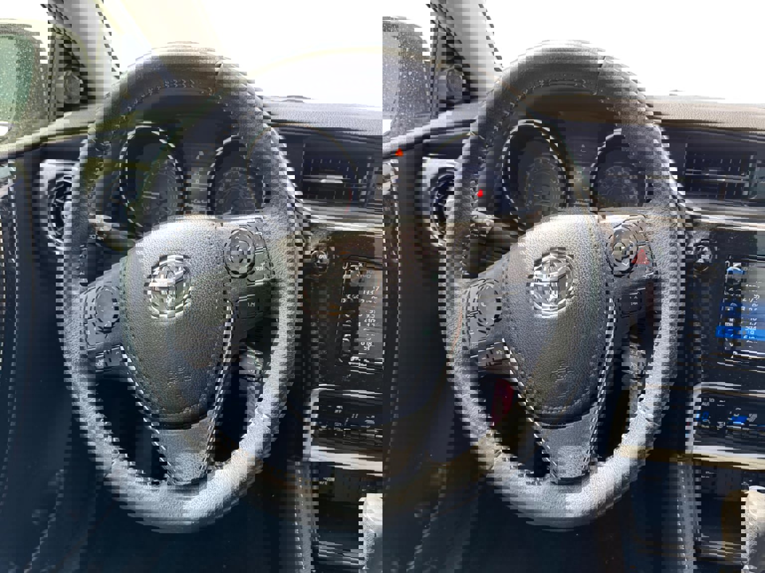 Used 2018 Toyota Corolla iM w/ Carpet Mat Package (TMS) image 13