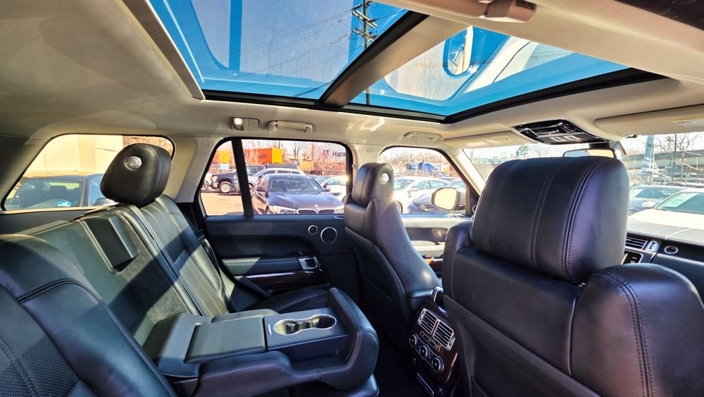 Used 2015 Land Rover Range Rover Supercharged image 35