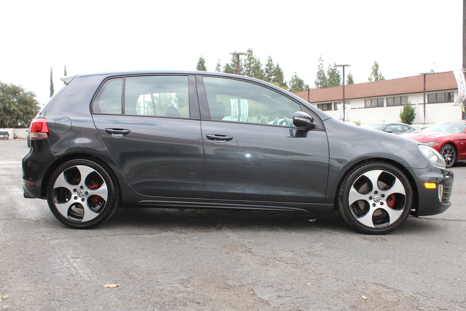 Used 2012 Volkswagen GTI 4-Door FWD image 37