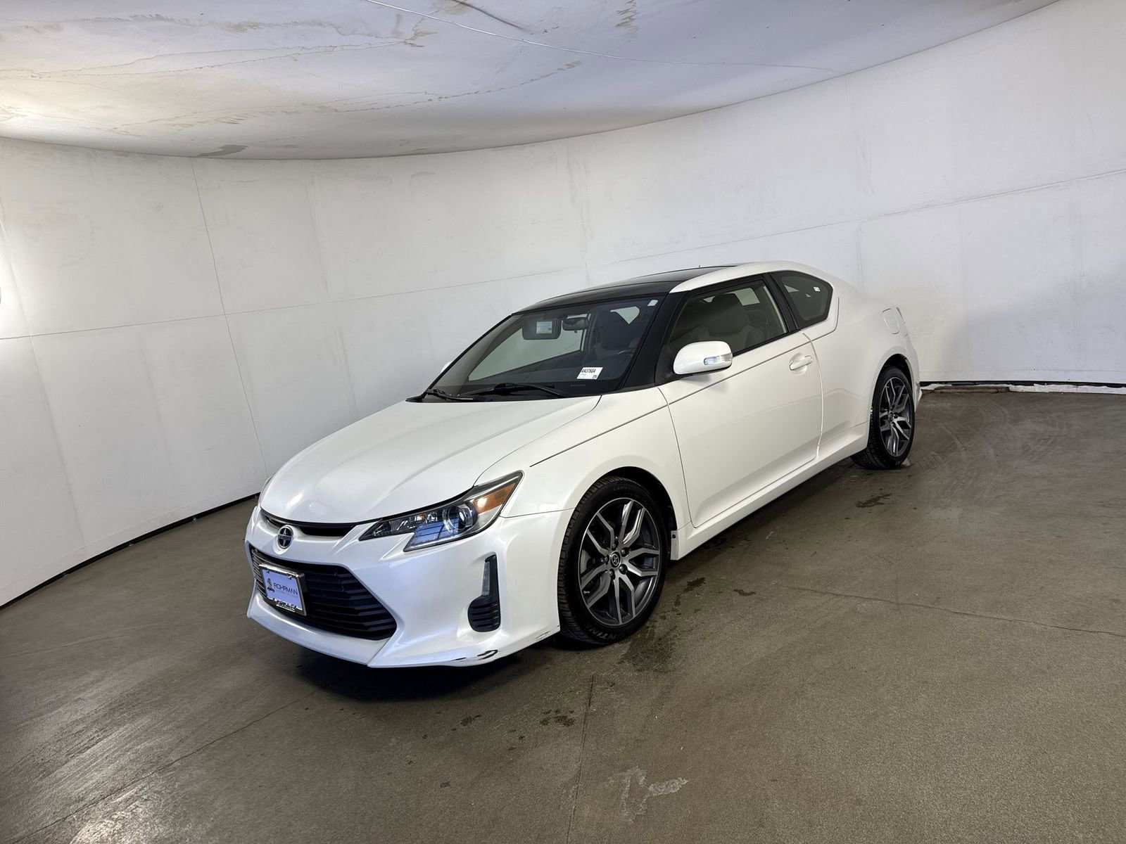 Used 2015 Scion tC image 2