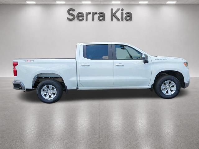 Used 2025 Chevrolet Silverado 1500 LT AWD/4WD image 27