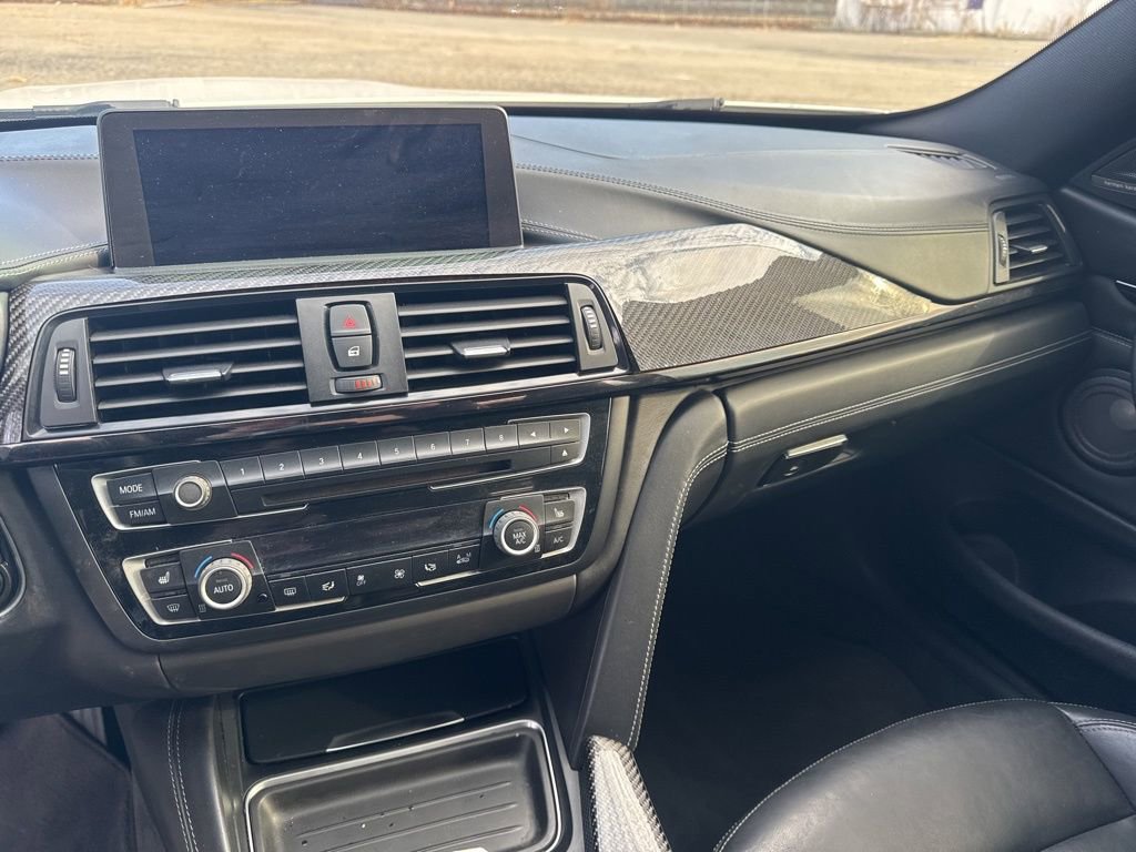 Used 2015 BMW M4 Coupe image 36