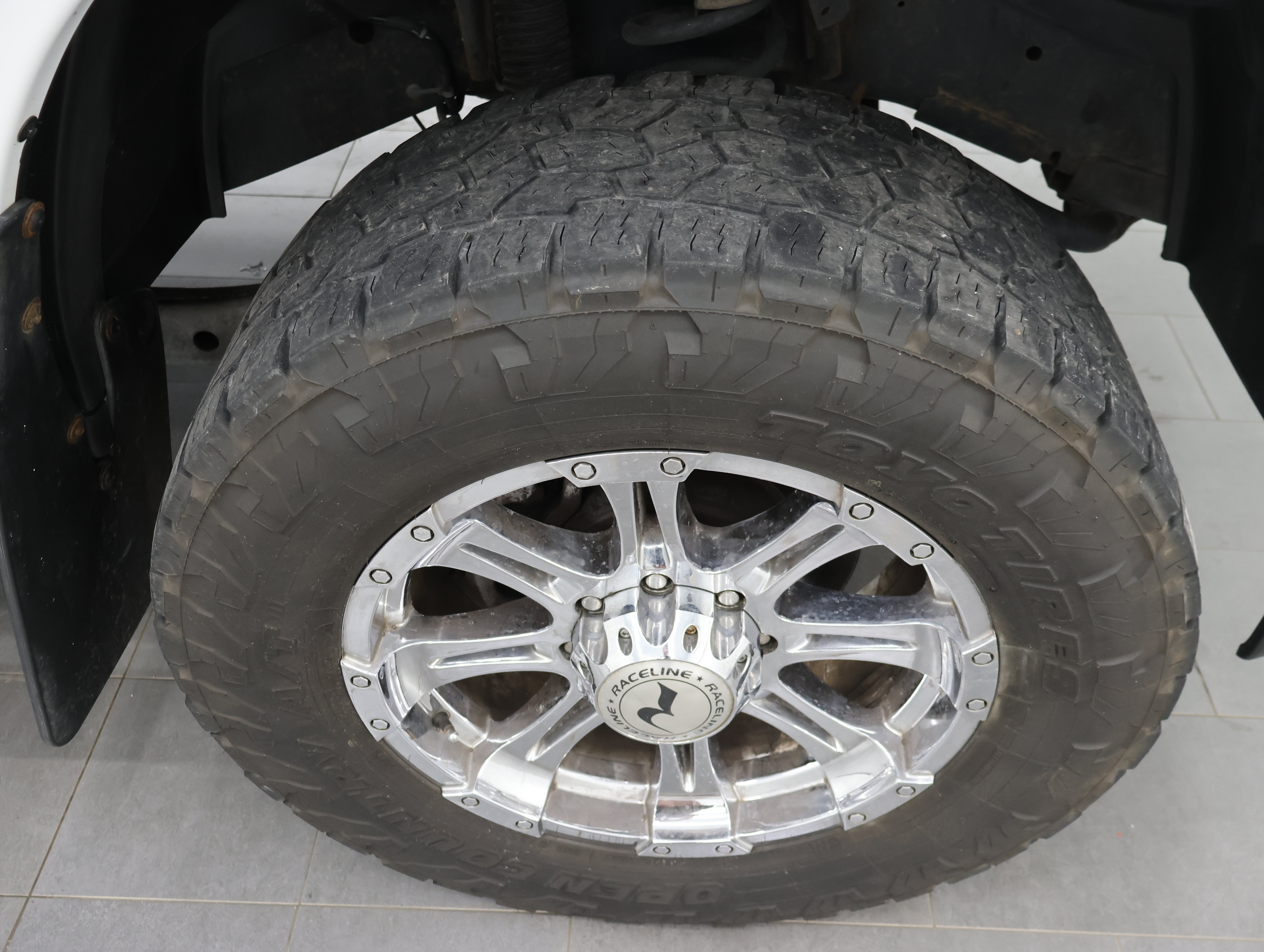 Used 2019 RAM 3500 Tradesman w/ Chrome Appearance Group AWD/4WD image 3