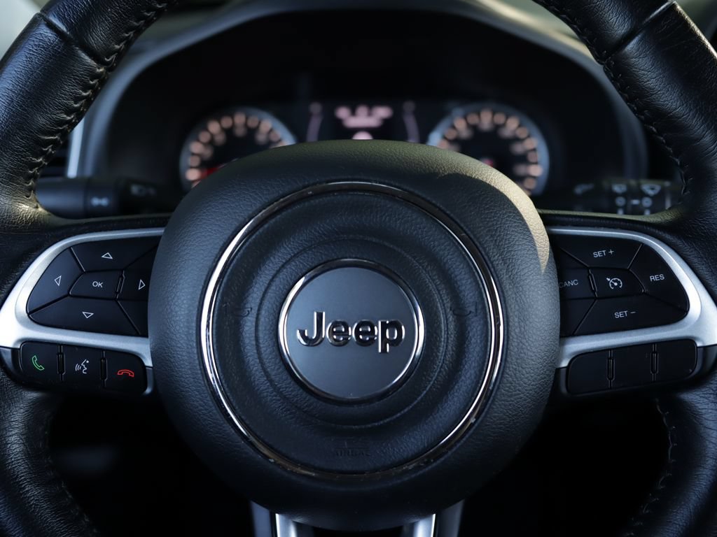 Used 2020 Jeep Renegade Latitude w/ Cold Weather Group AWD/4WD image 10