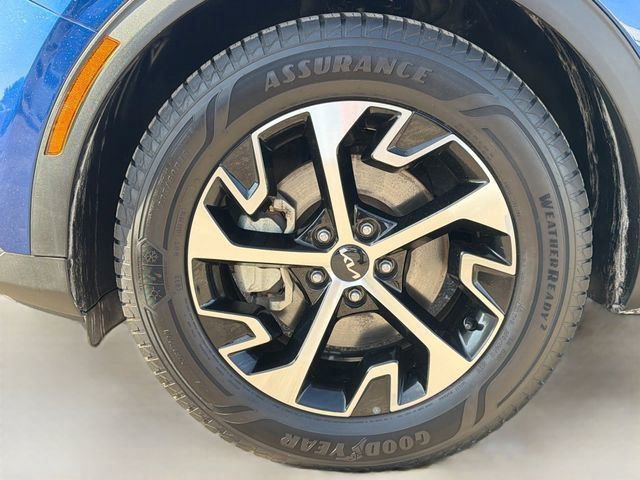 Used 2024 Kia Sportage EX image 40