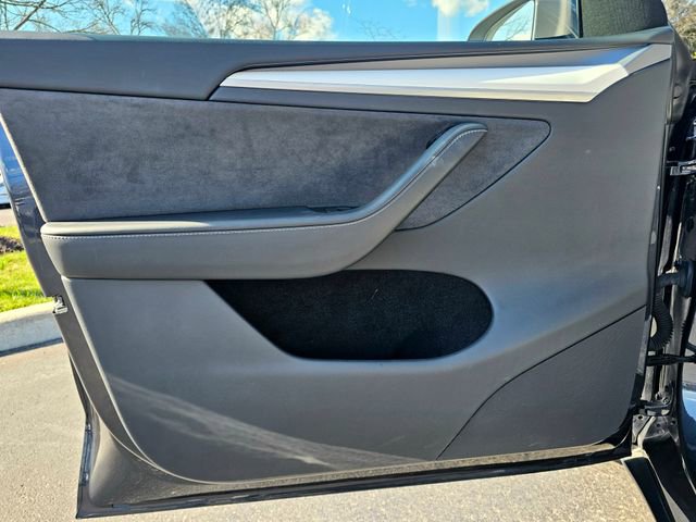 Used 2024 Tesla Model Y Long Range image 20