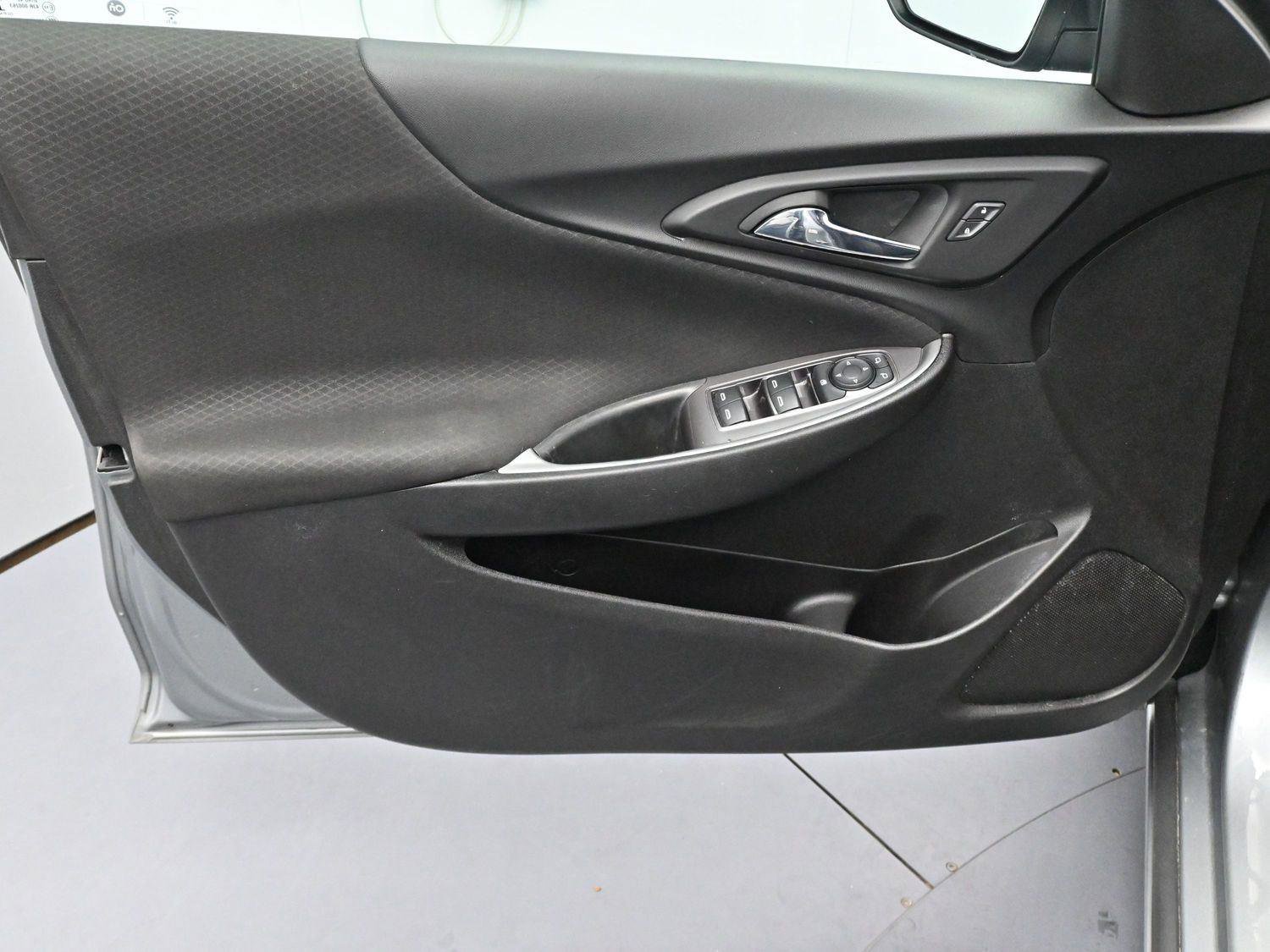 Used 2023 Chevrolet Malibu LS image 10