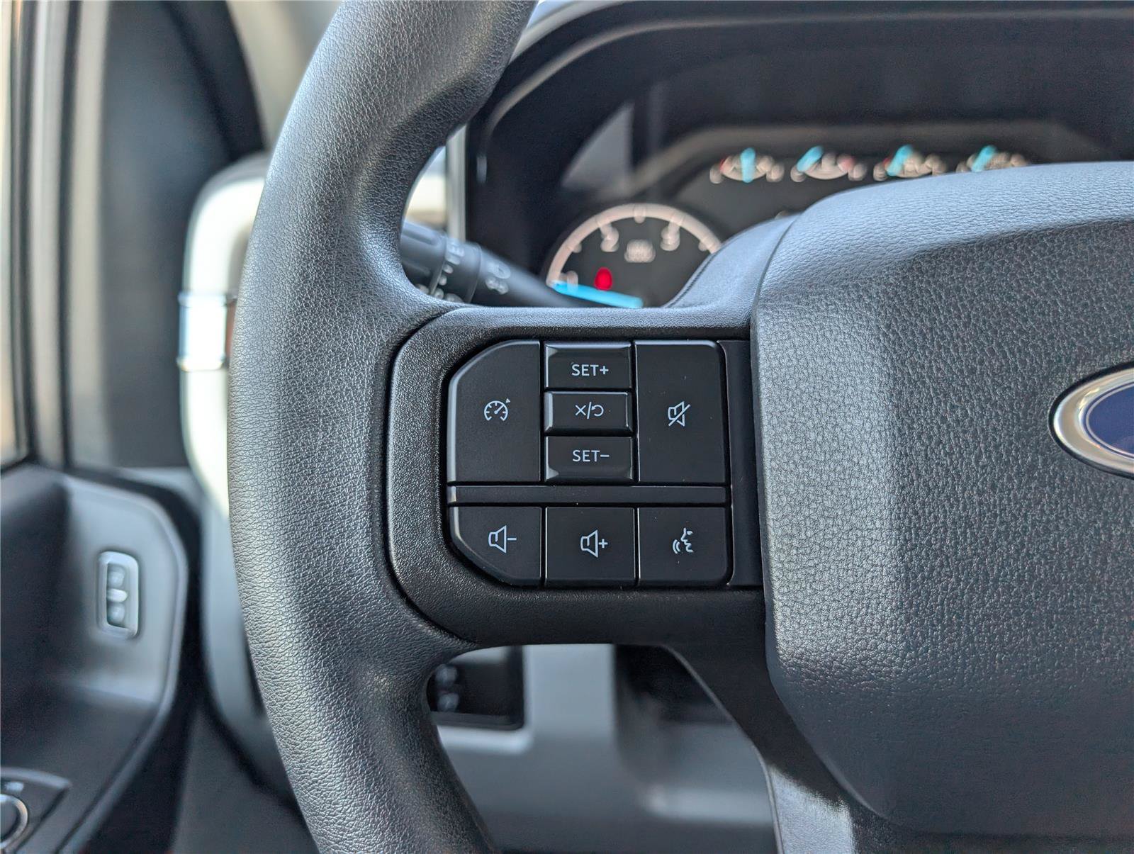 Used 2025 Ford F350 XL w/ 360-Degree Camera Package AWD/4WD image 22