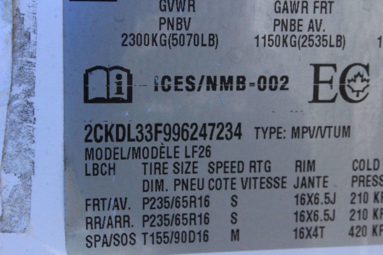 Used 2009 Pontiac Torrent Base 4dr SUV image 9