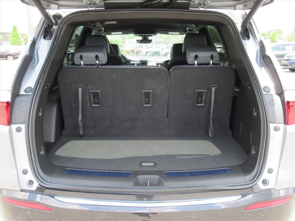 Used 2024 Buick Enclave Essence w/ Technology Package FWD image 35
