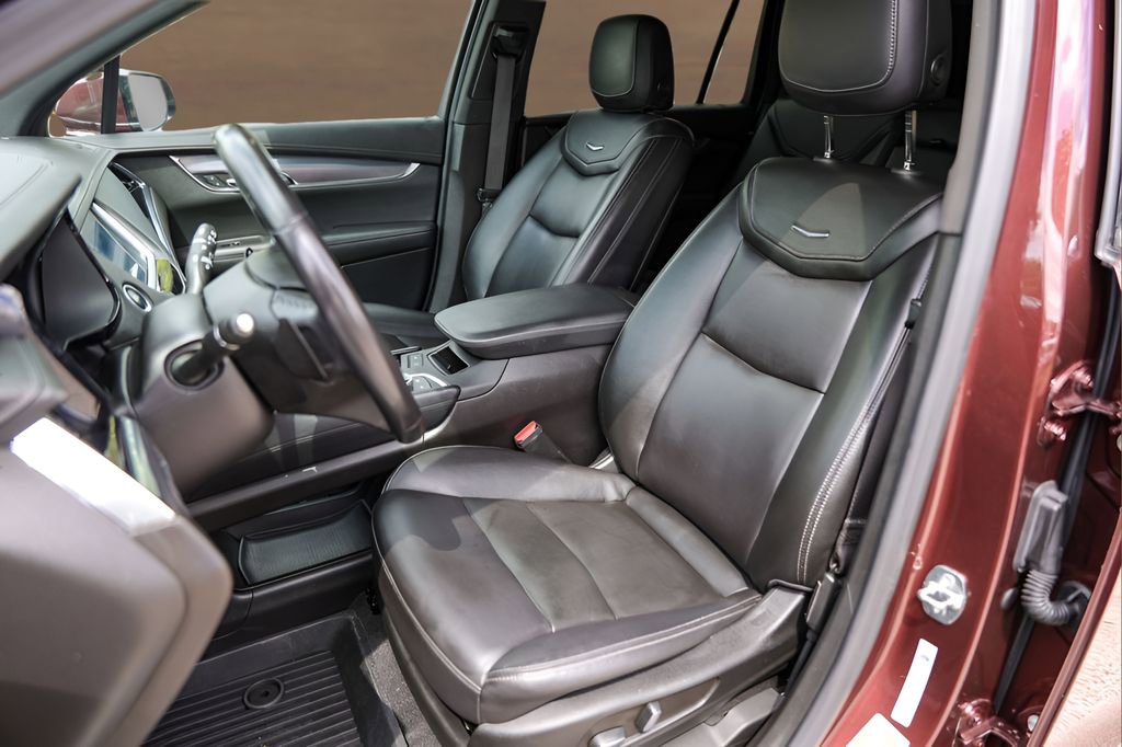 Used 2022 Cadillac XT6 Luxury FWD image 7