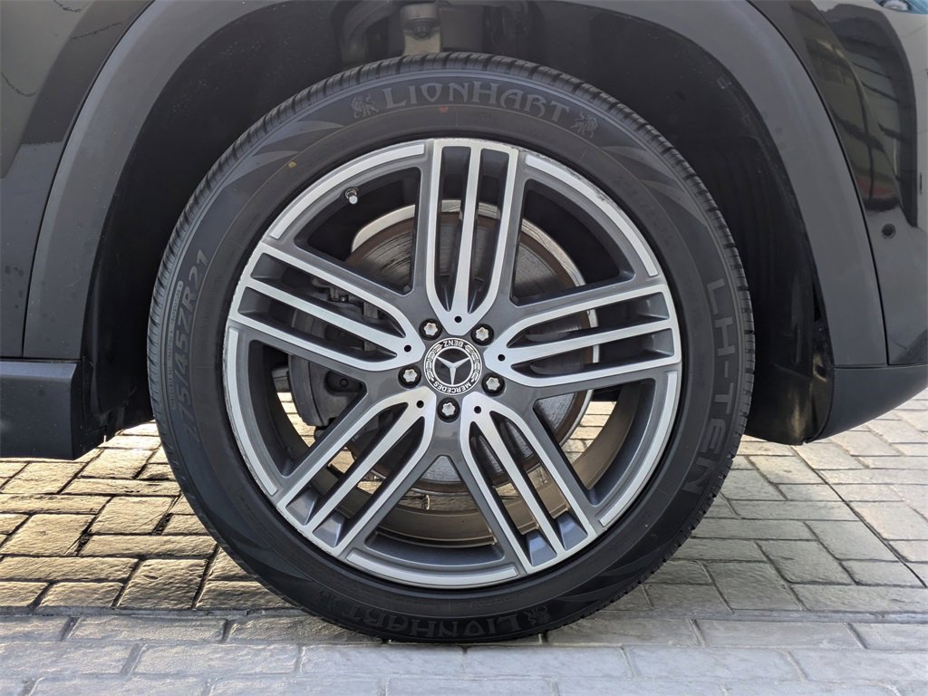 Used 2023 Mercedes-Benz GLS 450 4MATIC image 11