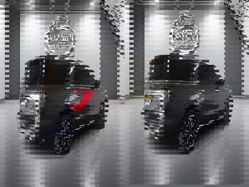 Used 2019 Ford Expedition Max Limited w/ Special Edition Package image 5