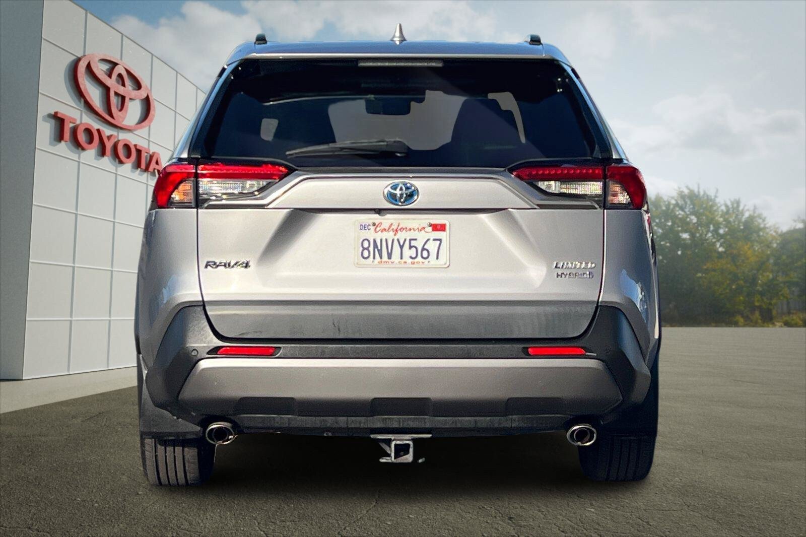 Certified 2019 Toyota RAV4 Limited w/ Carpet Mat Package AWD/4WD image 4
