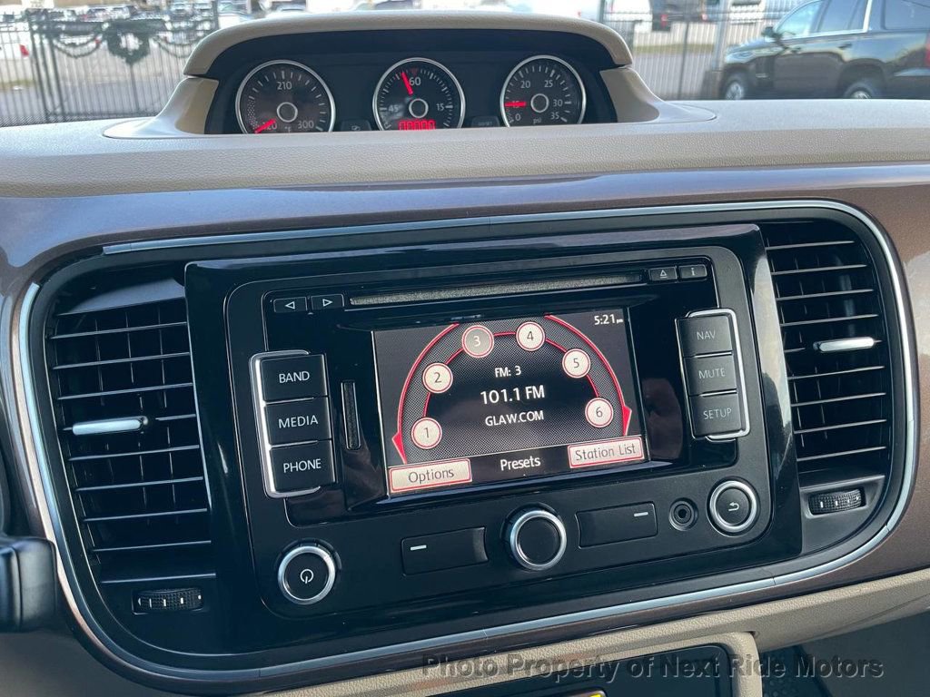 Used 2013 Volkswagen Beetle TDI image 30