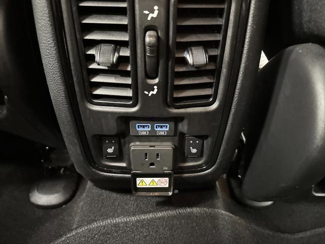 Used 2025 Dodge Durango R/T image 36