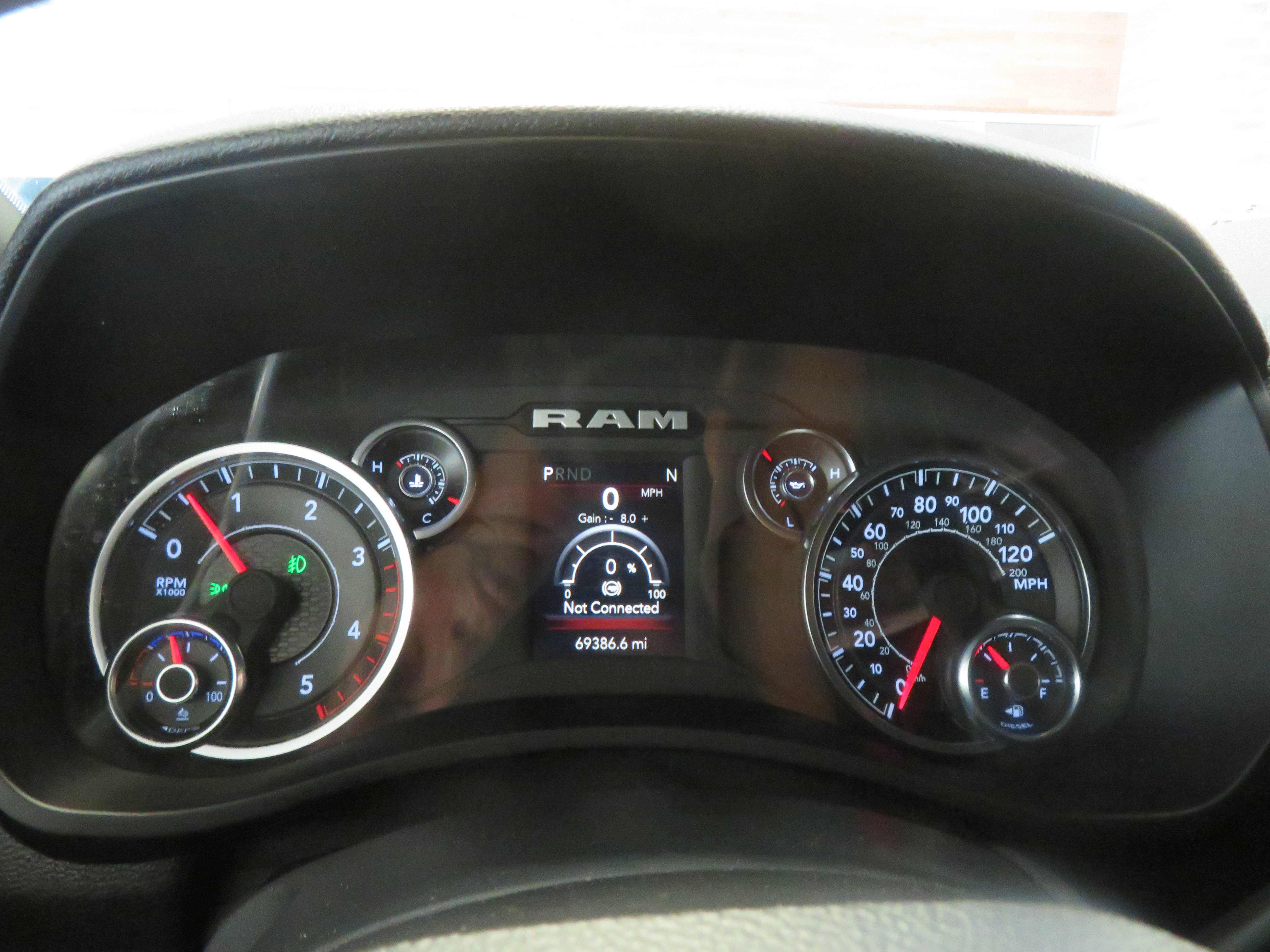 Used 2024 RAM 2500 Big Horn w/ Off Road Package AWD/4WD image 31