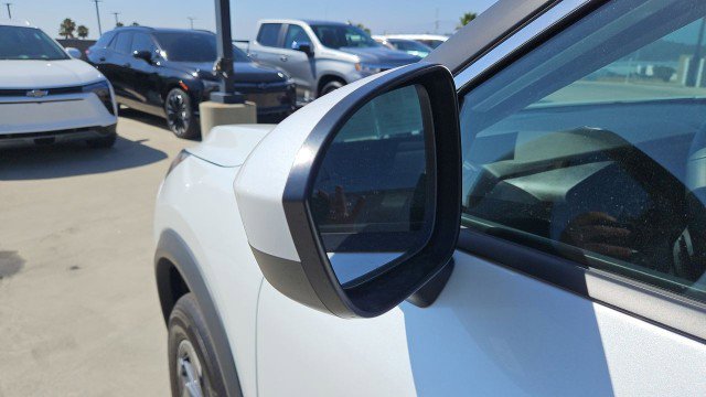 Used 2025 Nissan Rogue SV FWD image 19