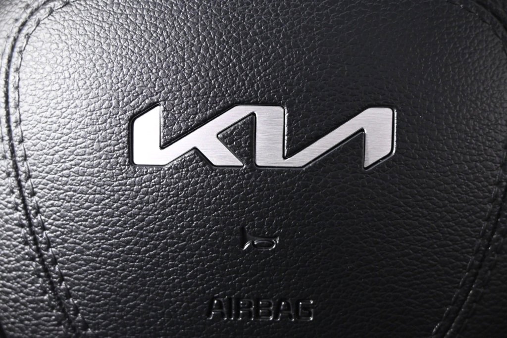 Used 2022 Kia Telluride S image 38