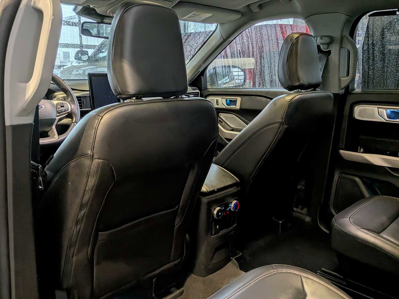 Used 2023 Ford Explorer Limited w/ Hybrid Equipment Group 310A image 16