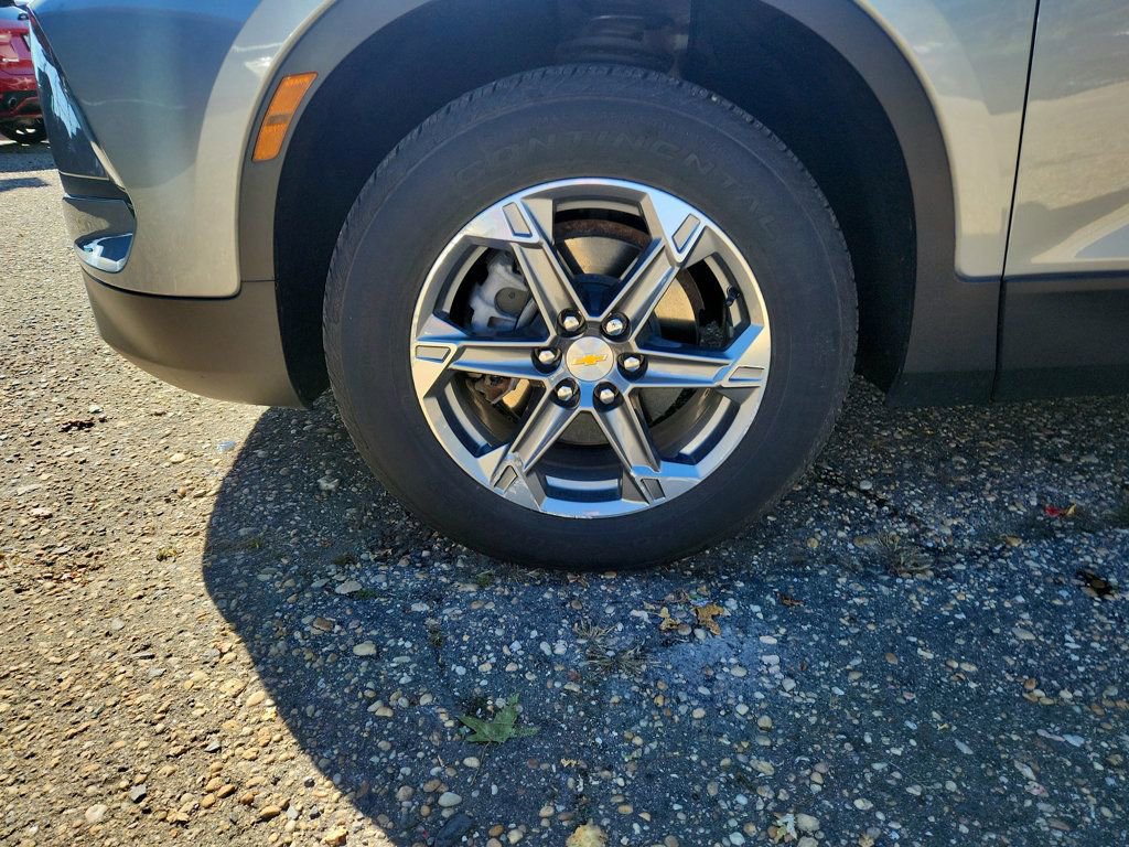Used 2023 Chevrolet Blazer LT w/ Convenience Package image 9