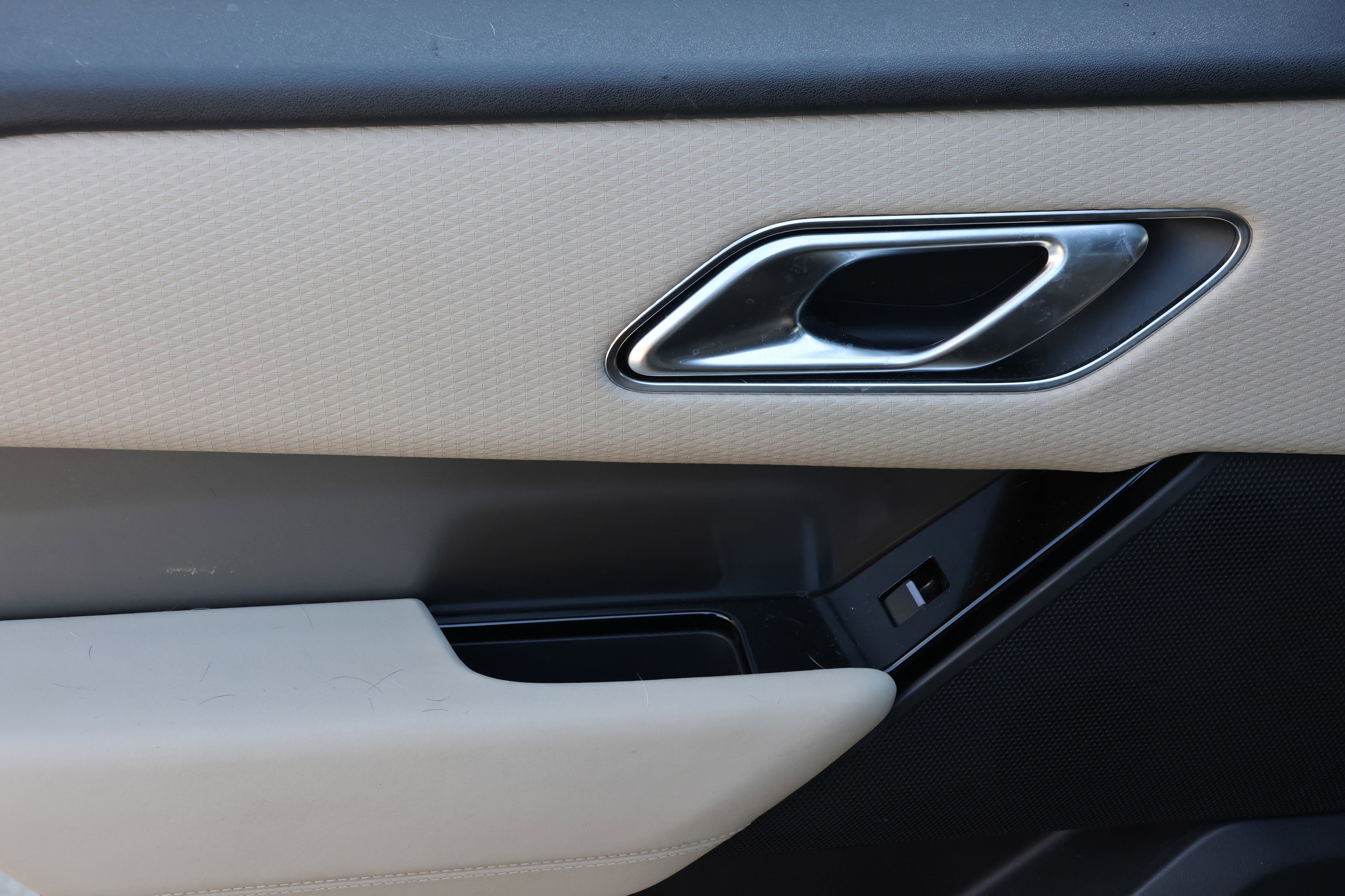 Used 2023 Land Rover Range Rover Velar S image 31